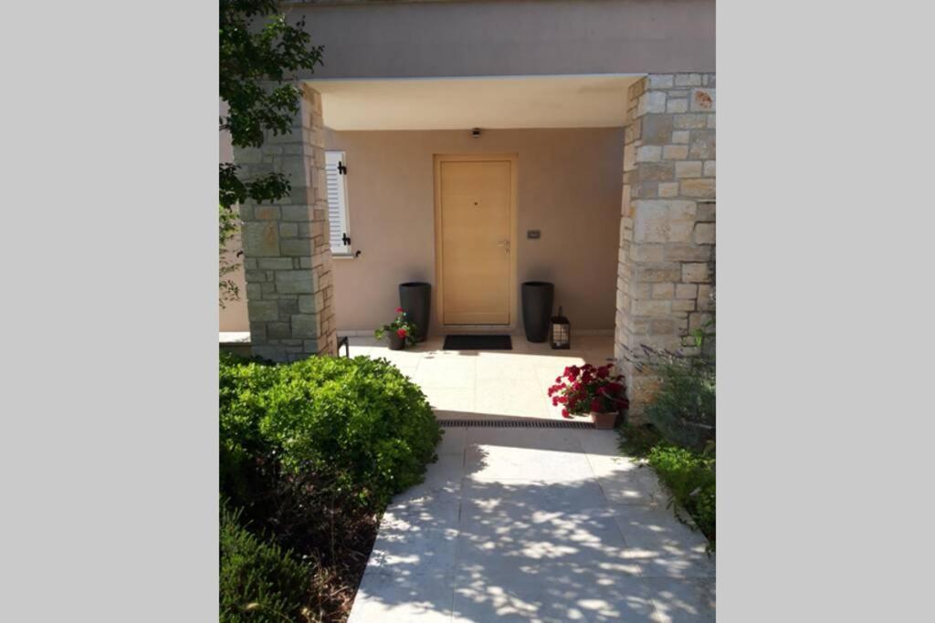 For Families Only - Casa Nora Novigrad Villa Novigrad  Exterior photo